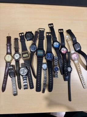 Casio watch collection - 16 watches digital and analog